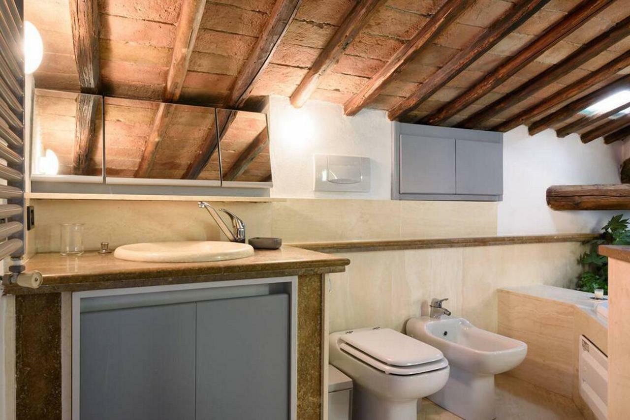 Penthouse In Siena Near Piazza Del Campo Apartment Luaran gambar